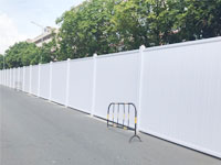 PVC圍擋與傳統的圍擋有什么不同？