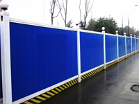 選擇一家有實力的工地施工pvc圍擋廠家？